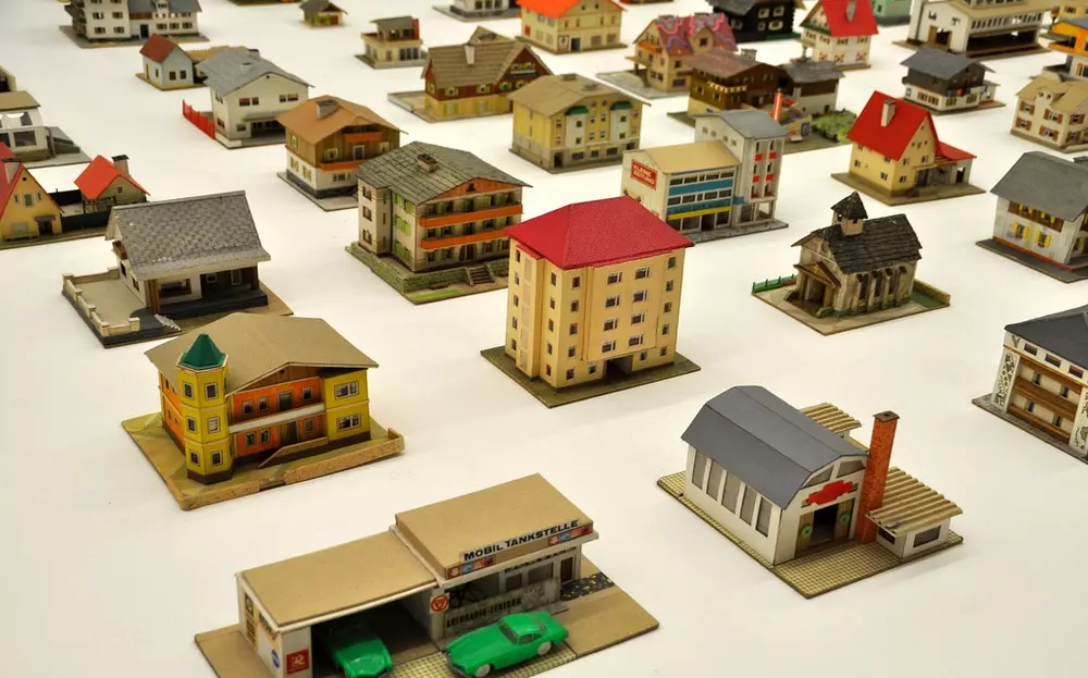 Modèles Réduits de Mobilier Architectural