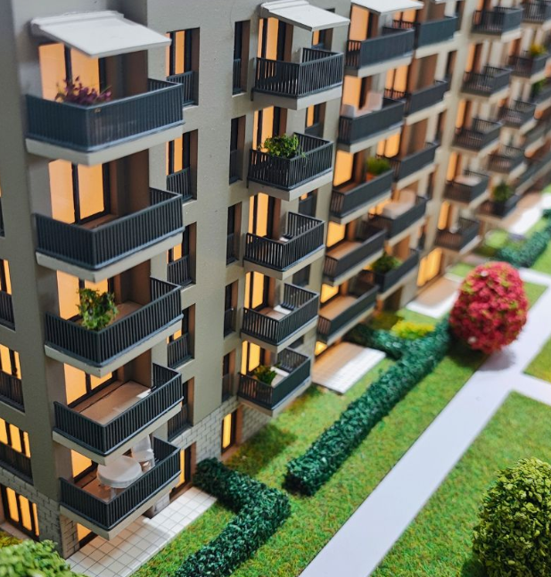 Une maquette d’urbanisme conçue avec expertise par ARI Model, alliant savoir-faire traditionnel et innovation technologique. Cette maquette représente un plan détaillé de ville, mettant en valeur les infrastructures de transport, les espaces verts et