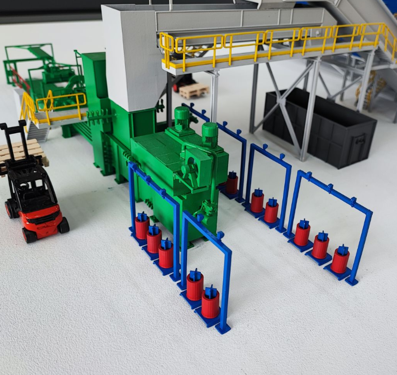 Une superbe maquette animée et éclairée réalisée par ARI Maquette pour les entreprises exposant à Recycling Technik. Mettant en avant les technologies de mouvement et d’éclairage les plus récentes, cette maquette sur mesure optimise la visibilité du 