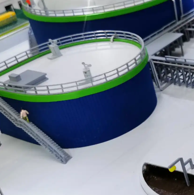 Une maquette architecturale sur mesure réalisée par ARI Maquette pour le salon SETT, représentant des espaces éducatifs modernes, des infrastructures touristiques et des installations technologiques. Dotée d’un éclairage LED, de mécanismes d’animatio