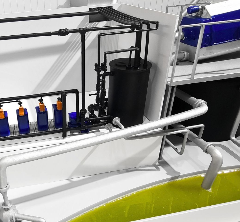 Une maquette architecturale éclairée et animée conçue par ARI Maquette pour le salon NextGen Education, combinant technologie d’éclairage avancée, animation mécanique et savoir-faire architectural. Forte de plus de vingt ans d’expérience, ARI Maquett