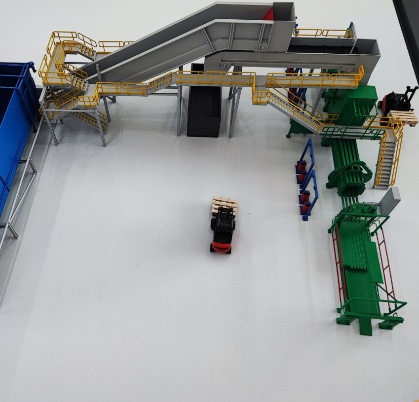 Une maquette architecturale sur mesure réalisée par ARI Maquette pour le SITL Europe, intégrant des effets lumineux, des animations et une ingénierie de précision pour donner vie aux concepts de transport et de logistique. Avec plus de 20 ans d’expér