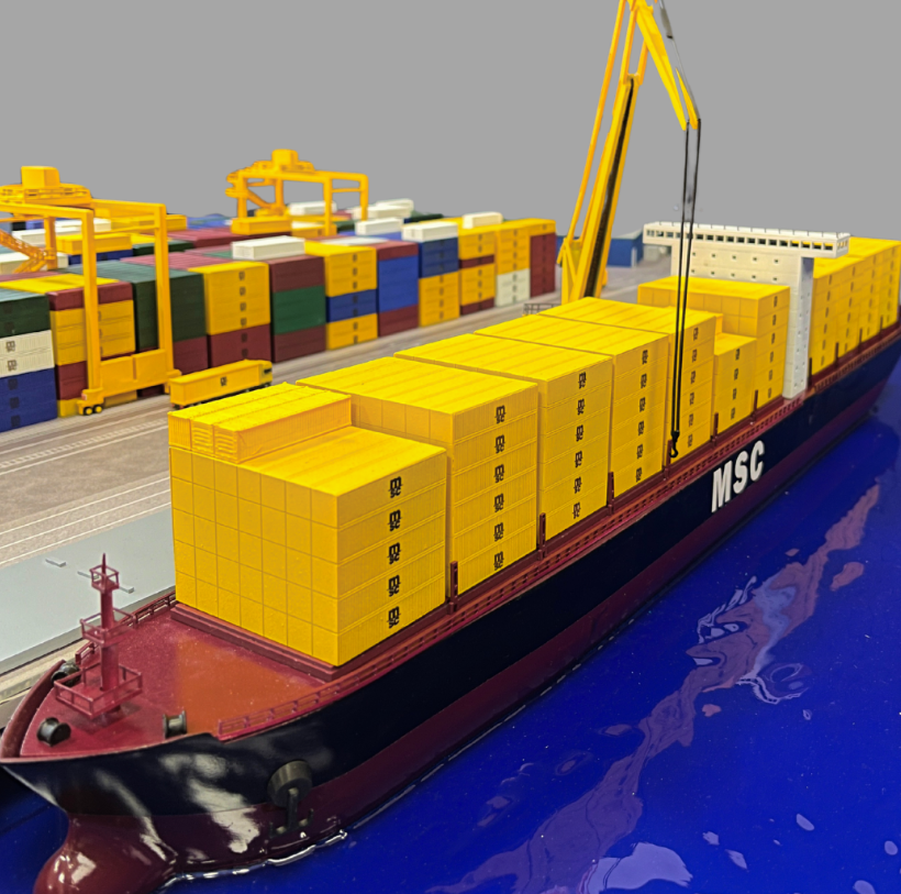 Maquette de logistique urbaine réalisée par ARI Maquette illustrant les flux urbains, les zones de distribution et les infrastructures logistiques pour les exposants de l’Urban Logistics Summit.