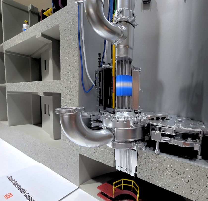 Maquette logistique réalisée par ARI Maquette, mettant en valeur les flux automatisés, les réseaux logistiques IoT, l’architecture d’entrepôt et les systèmes de transport intelligents du Smart Logistics Expo.